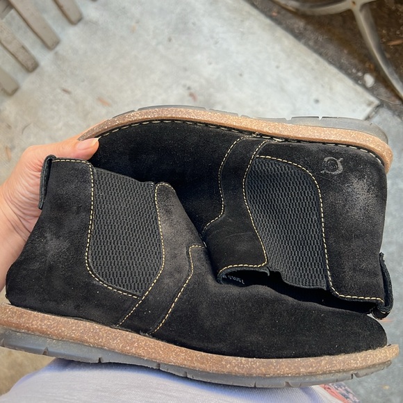 Born Black Suede Chelsea Boots 7.5 Women’s - Picture 5 of 12